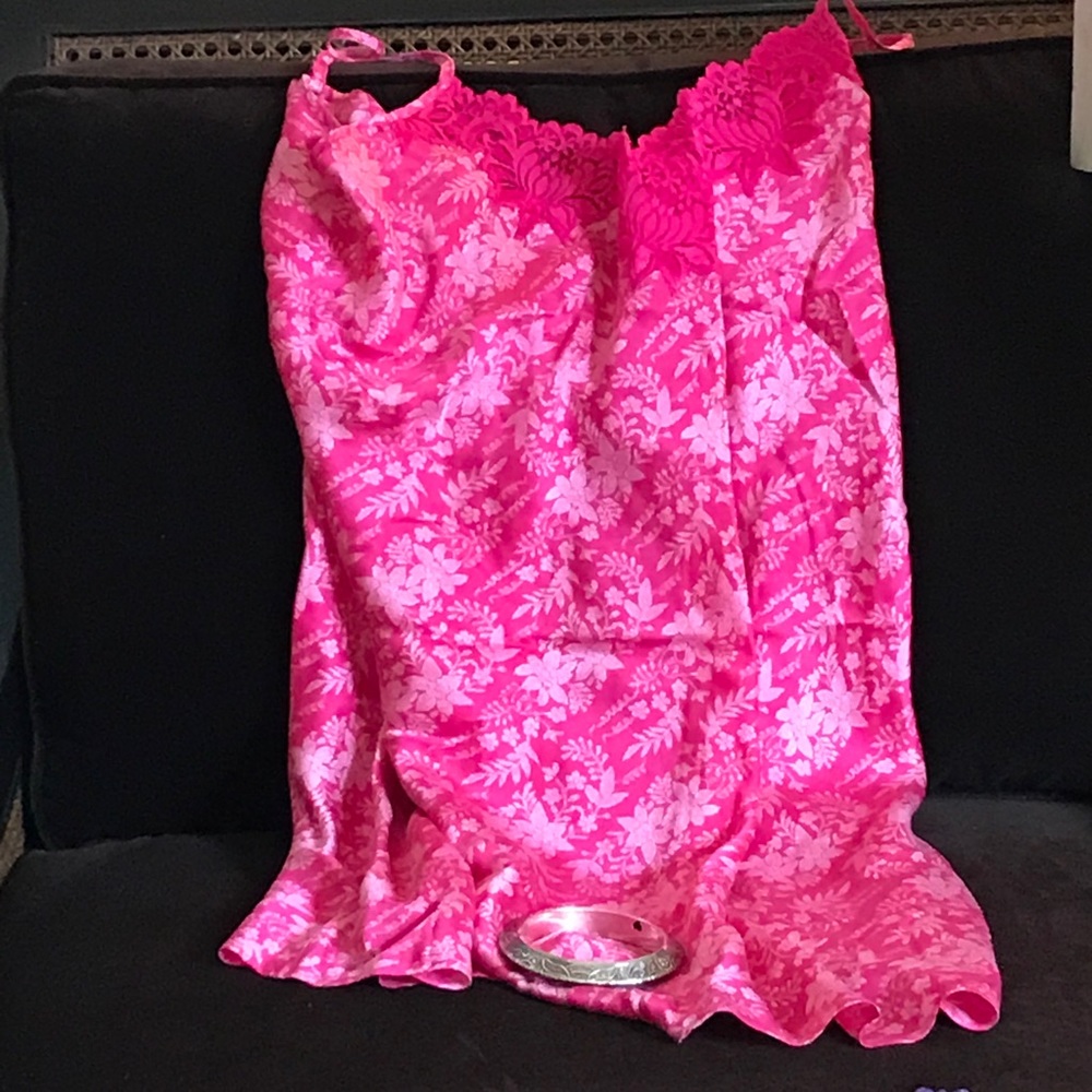 🌹❤️ SILK SLIP DRESS, NIGHT GOWN OR CHEMISE🎁 VTG BERRY PINK SZ SM-MED LIKE NEW - Picture 6 of 8